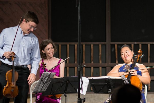 MUSICIANS LAUGHING